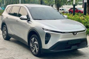 Cho thuê xe điện 7 chỗ VinFast Limo Green theo tháng có lái tại Hà Nội 2026 – Gồm sạc điện