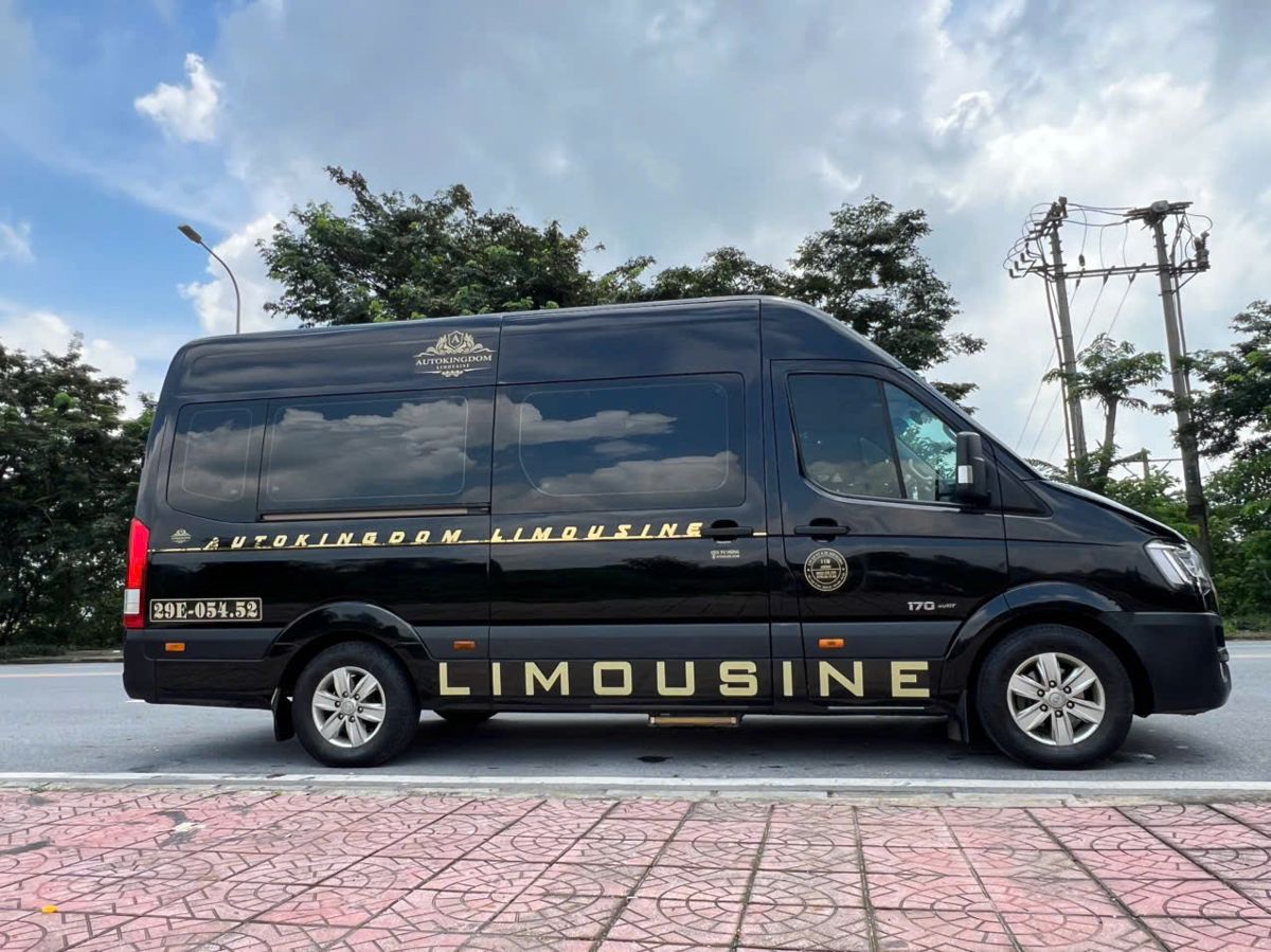 Xe limousine cho thuê có lái tại Hà Nội của Thuê xe Đại Việt
